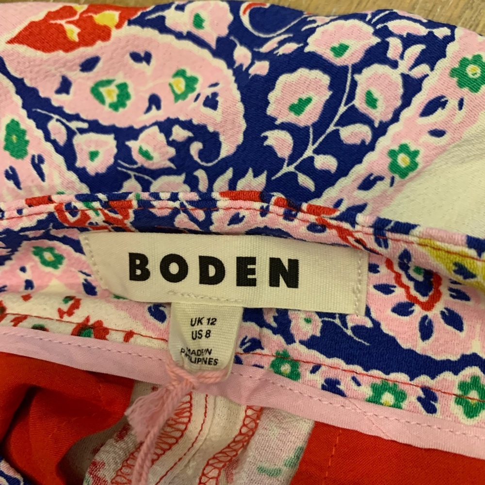 Boden Palazzo fluid crêpe trousers in the multicolored floral Presley print - Picture 10 of 12